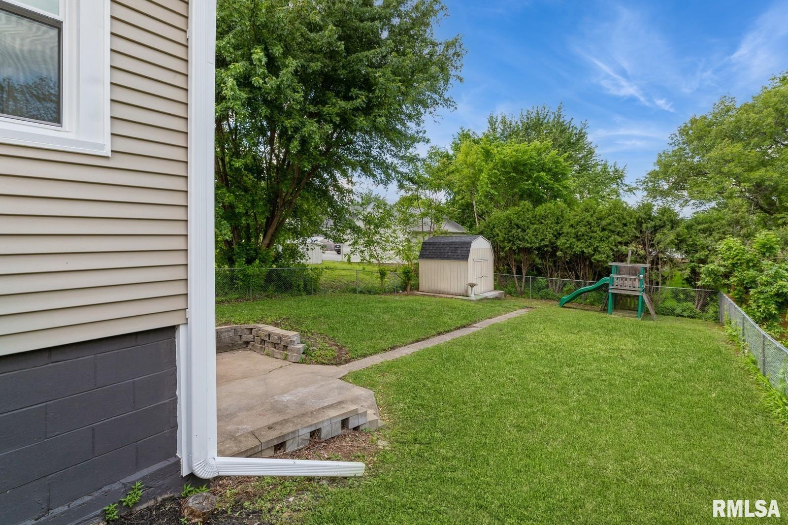2320 E High Street, Davenport, Iowa image 14