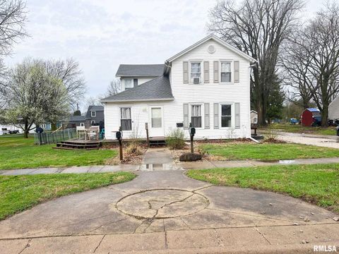 Homes For Sale - 208 N Myers Street<br/> Woodford County, Eureka, IL 61530