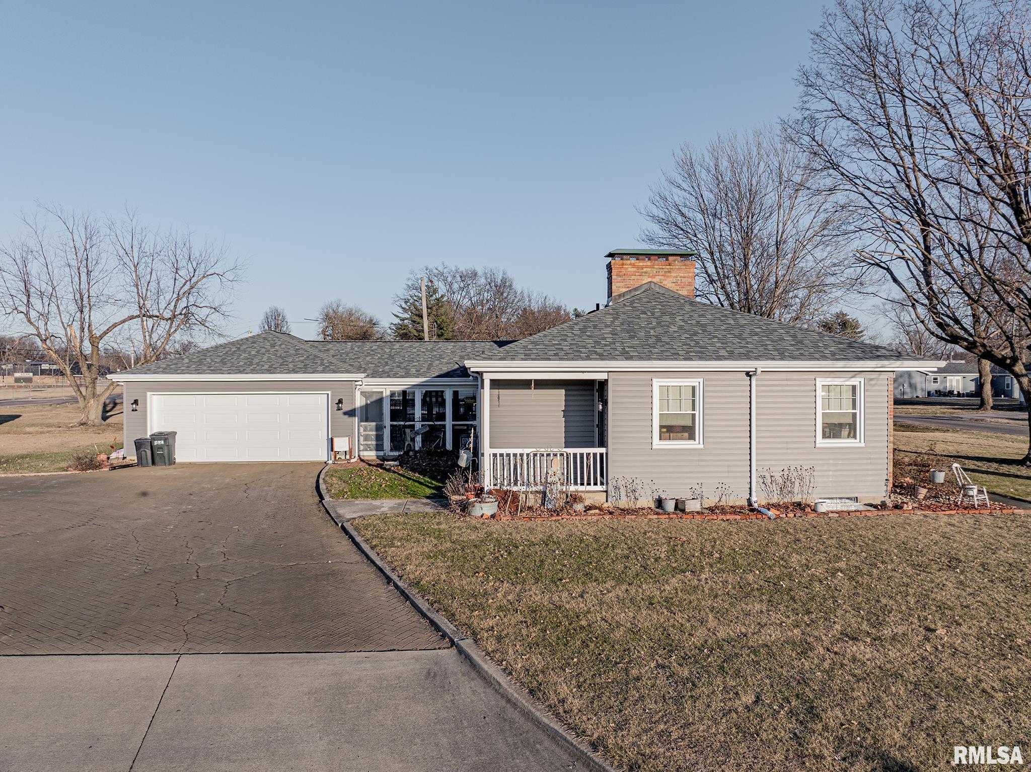 1110 Meadow Lane, Salem, Illinois image 9