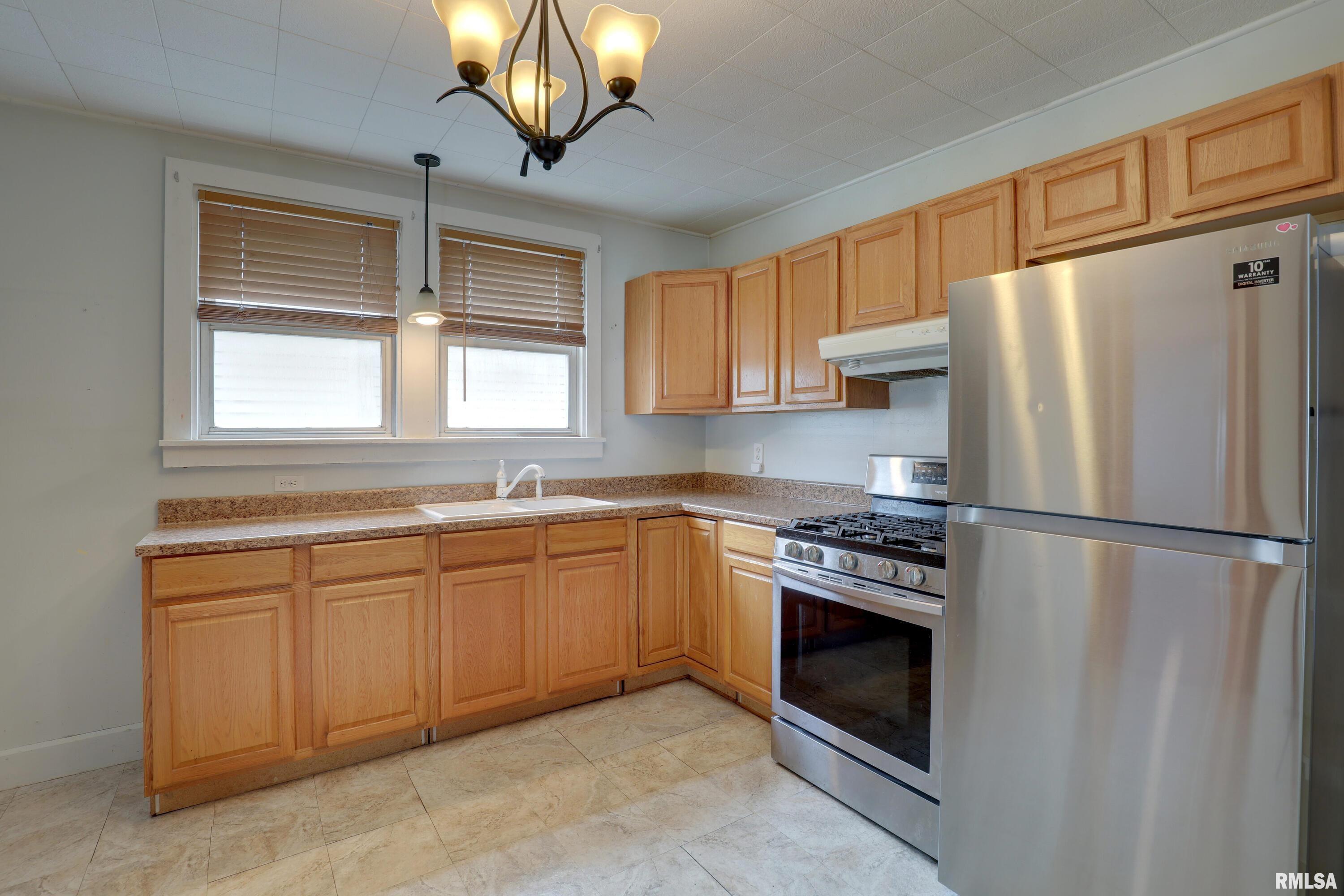 2911 Hampshire Street, Quincy, Illinois image 7