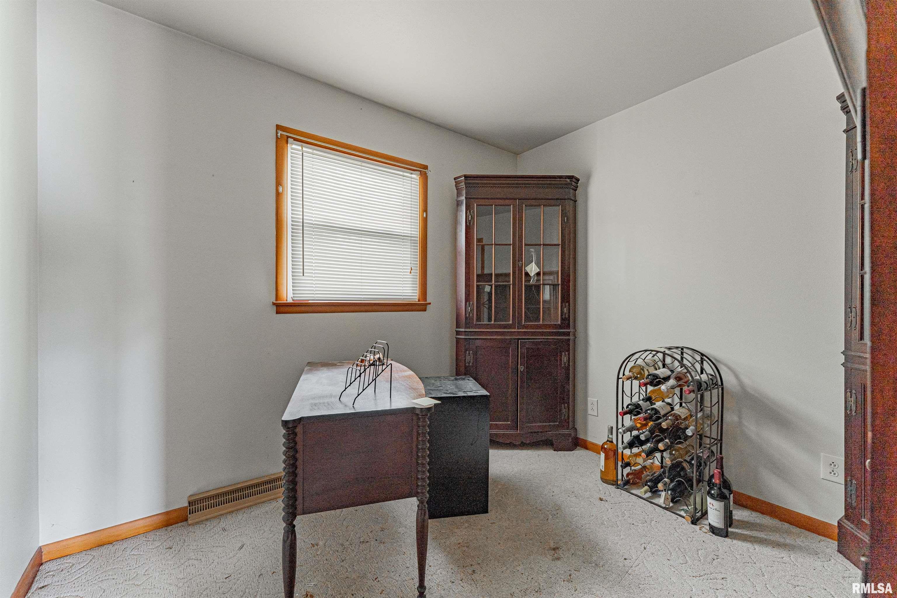8 Tulip Drive, Lincoln, Illinois image 10
