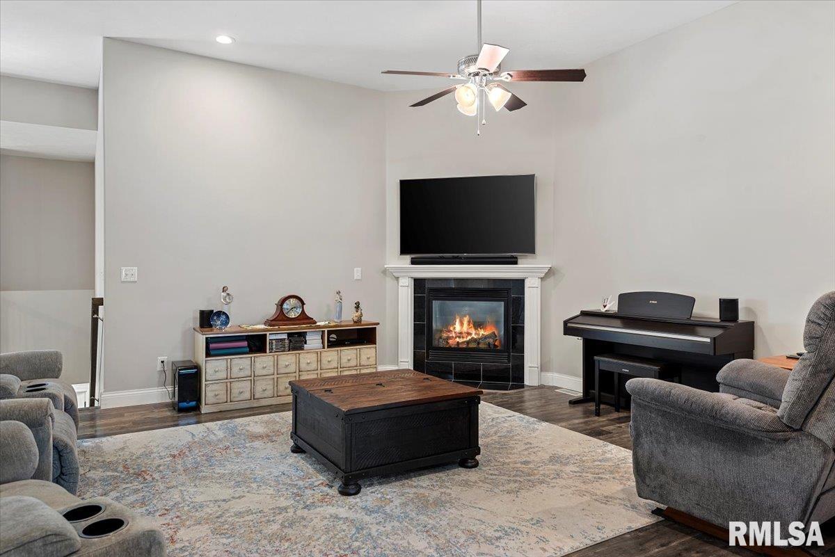 4708 Bellevue Drive, Springfield, Illinois image 5