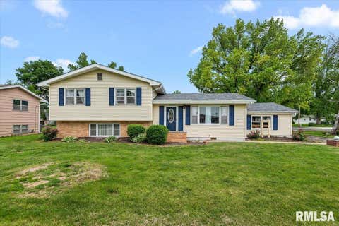 Homes For Sale - 601 South Grand Avenue<br/> Sangamon County, Chatham, IL 62629