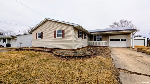 Homes For Sale - 1267 E Locust Street<br/> Fulton County, Canton, IL 61520
