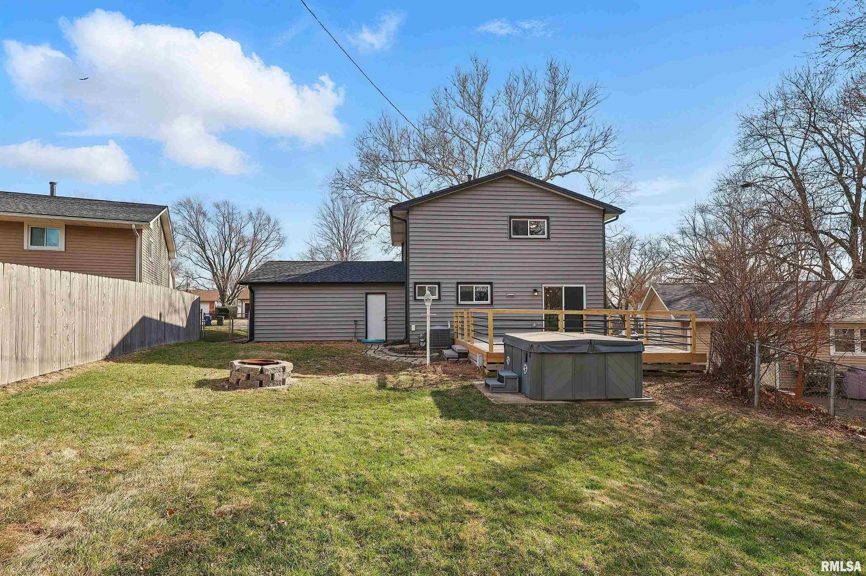 766 W 46th Street, Davenport, Iowa image 27