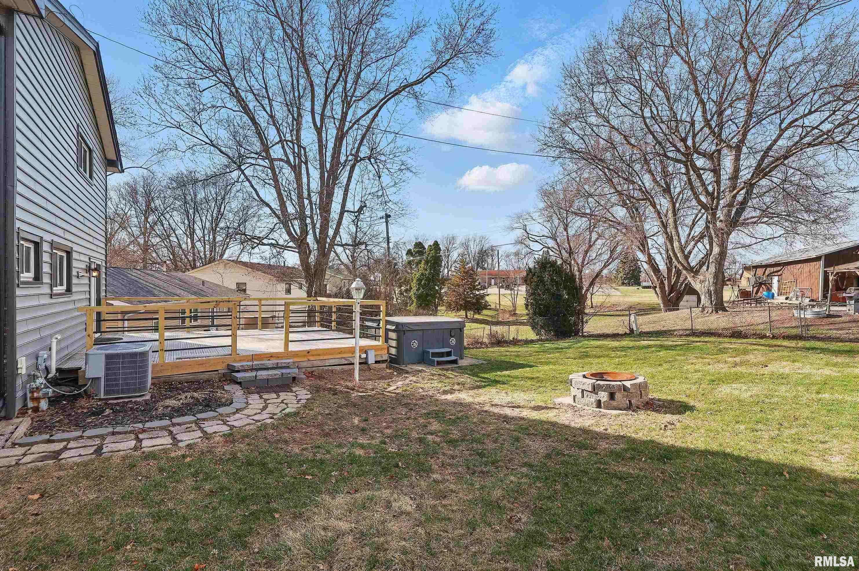766 W 46th Street, Davenport, Iowa image 28
