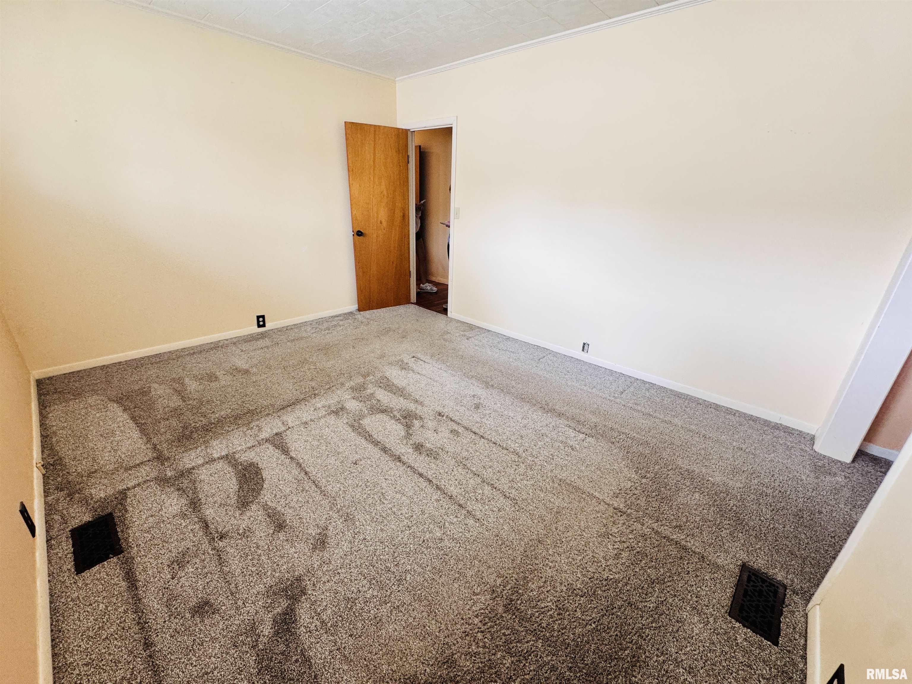 711 E Piper Street, Macomb, Illinois image 19