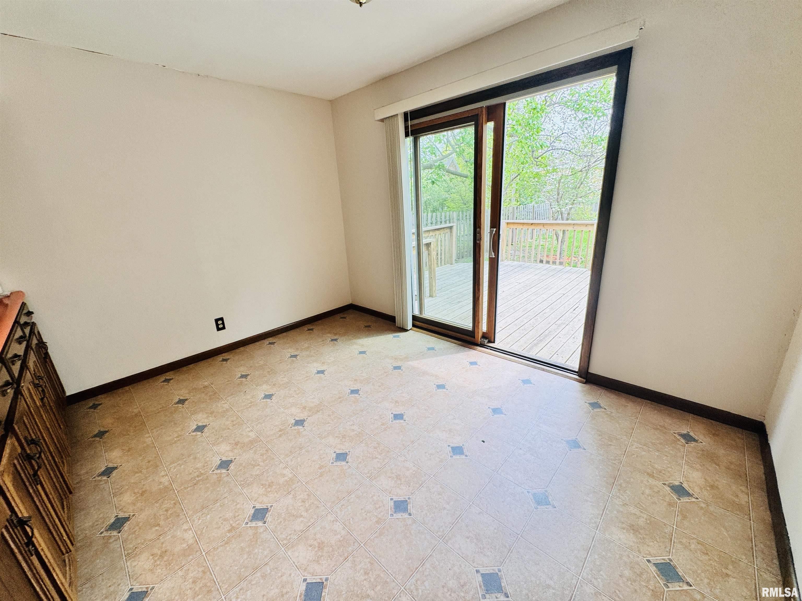711 E Piper Street, Macomb, Illinois image 29