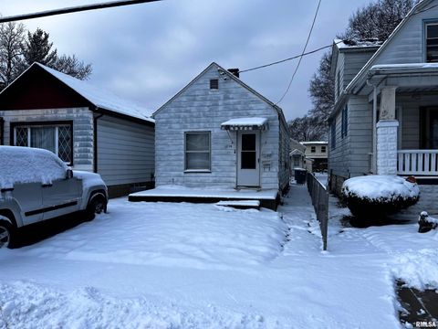 Homes For Sale - 129 N Cedar Avenue<br/> West Peoria, IL 61604