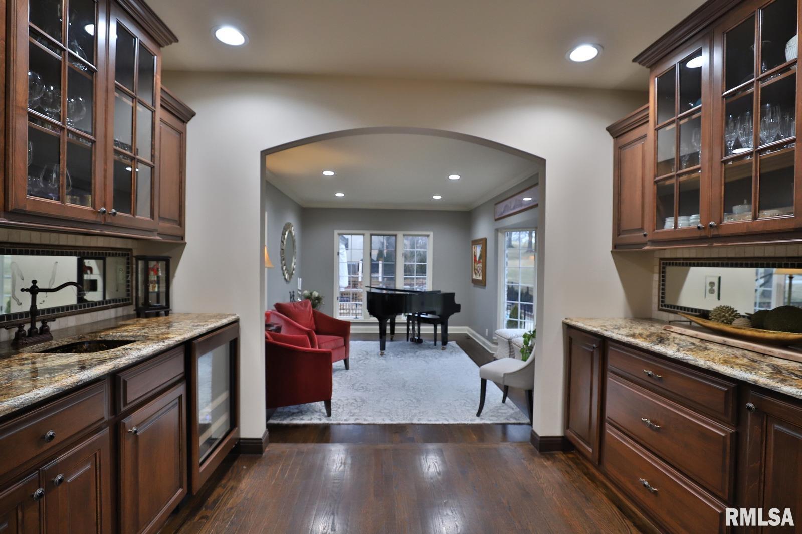 4320 N Miller Avenue, Peoria Heights, Illinois image 23