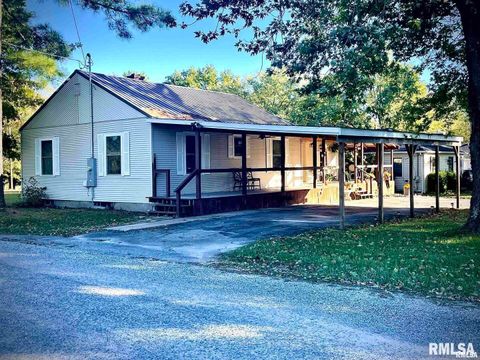 Homes For Sale - 200 Williford Road<br/> Jonesboro, IL 62952