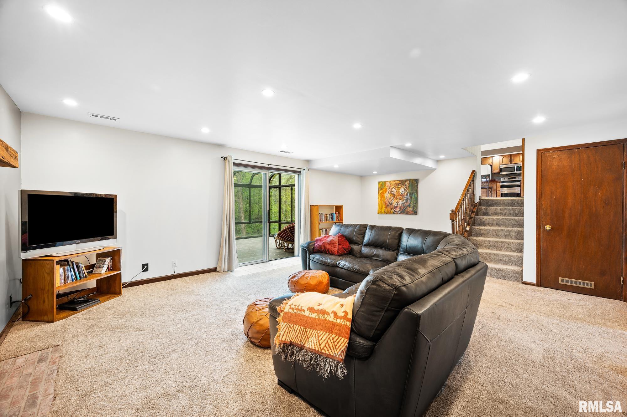 7404 W Countryview Drive, Peoria, Illinois image 19