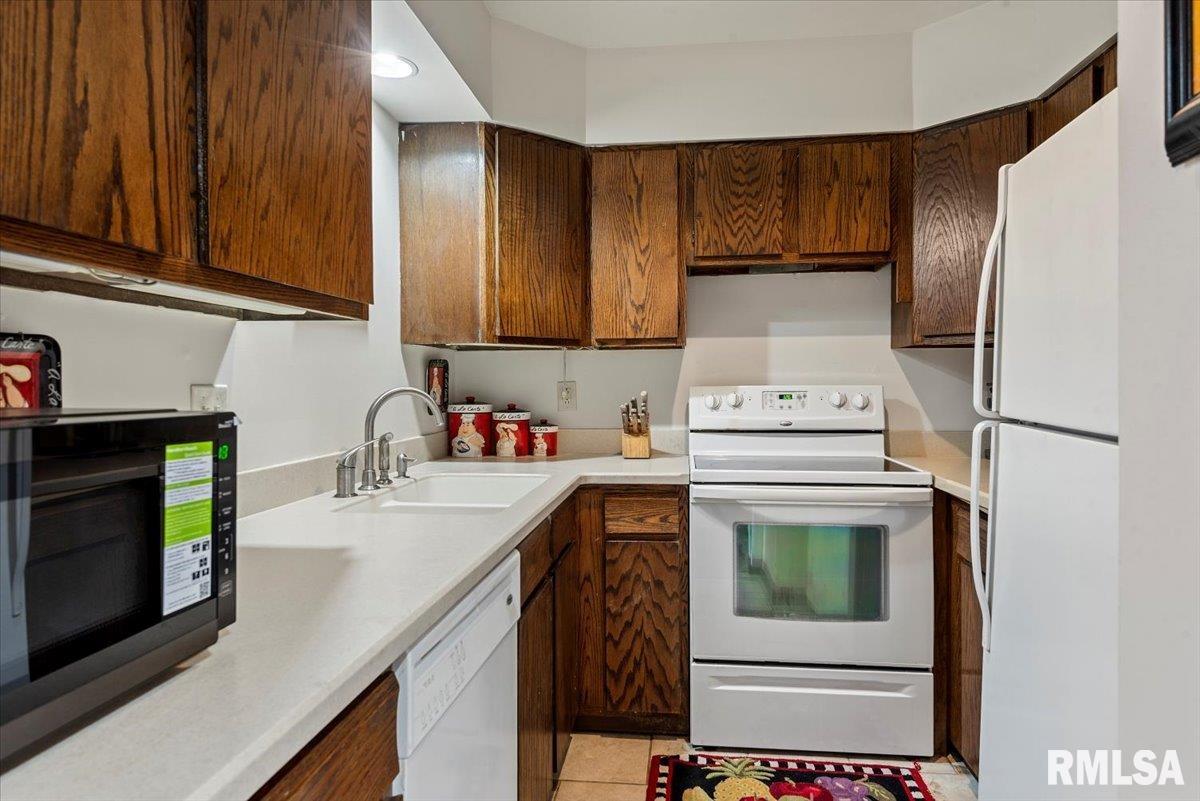 226 S 6th Street #302, Springfield, Illinois image 18