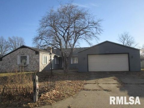 Homes For Sale - 302 Palm Street<br/> Fulton County, Canton, IL 61520