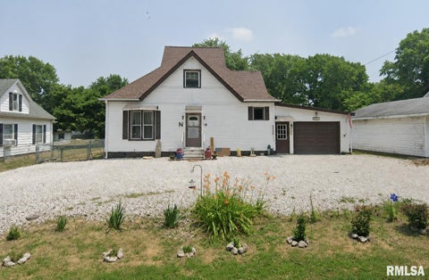 Homes For Sale - 404 N Ewing Street<br/> Menard County, Tallula, IL 62688