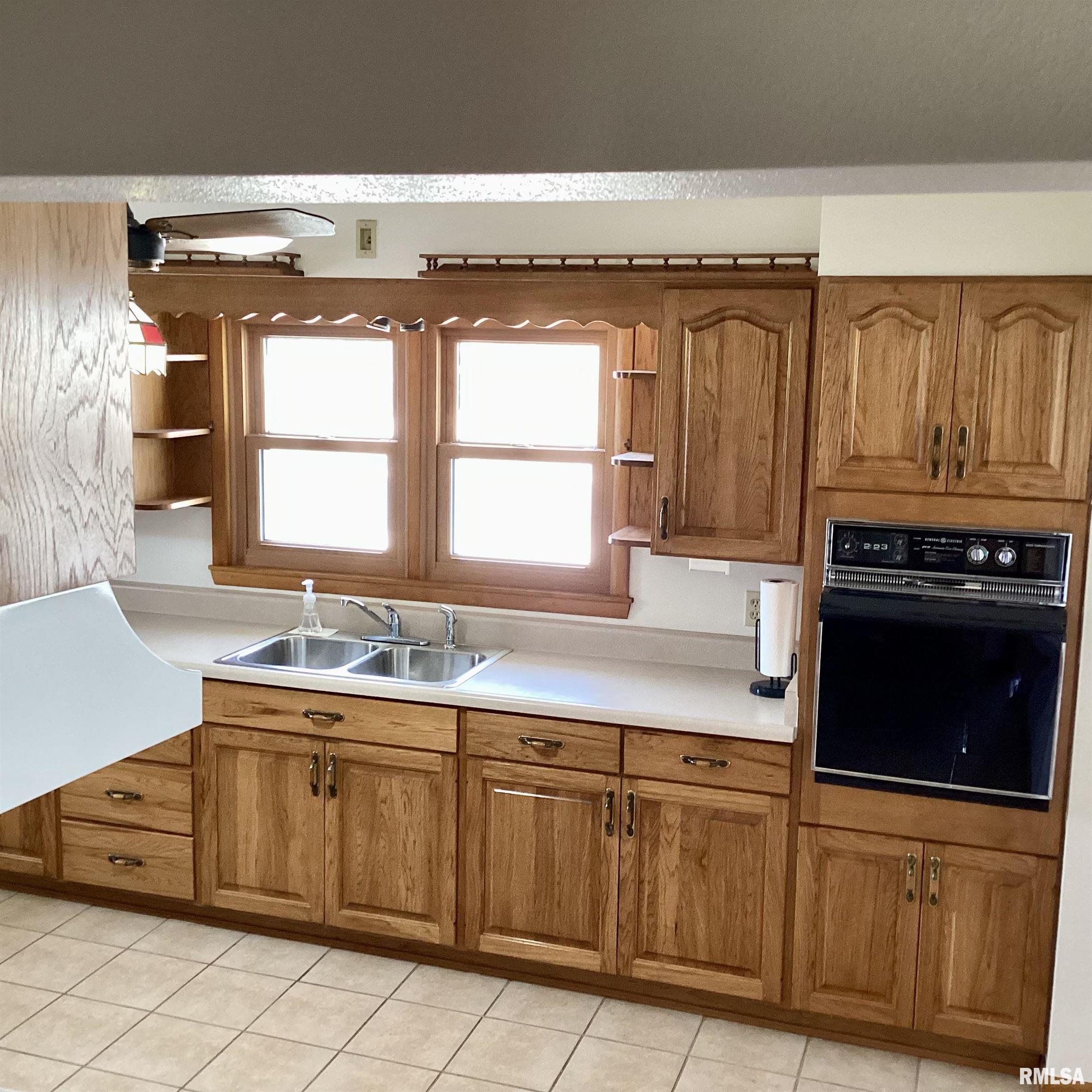 454 E Prospect Street, Farmington, Illinois image 23