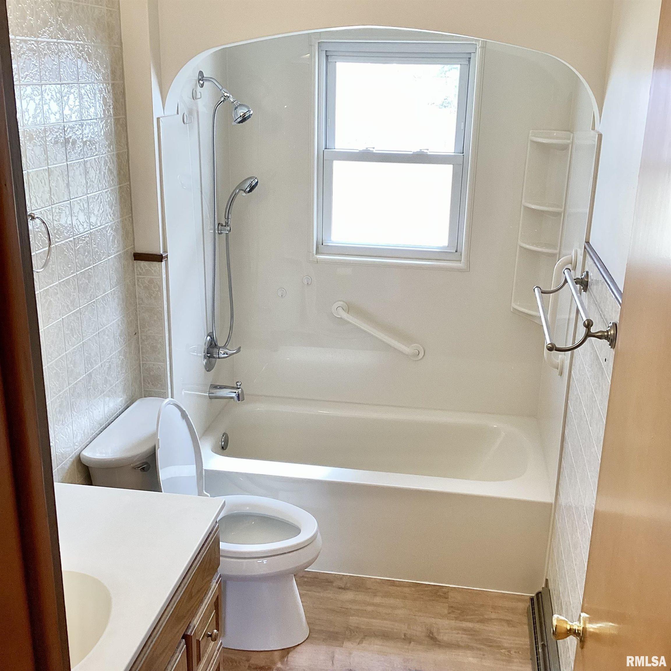 454 E Prospect Street, Farmington, Illinois image 39