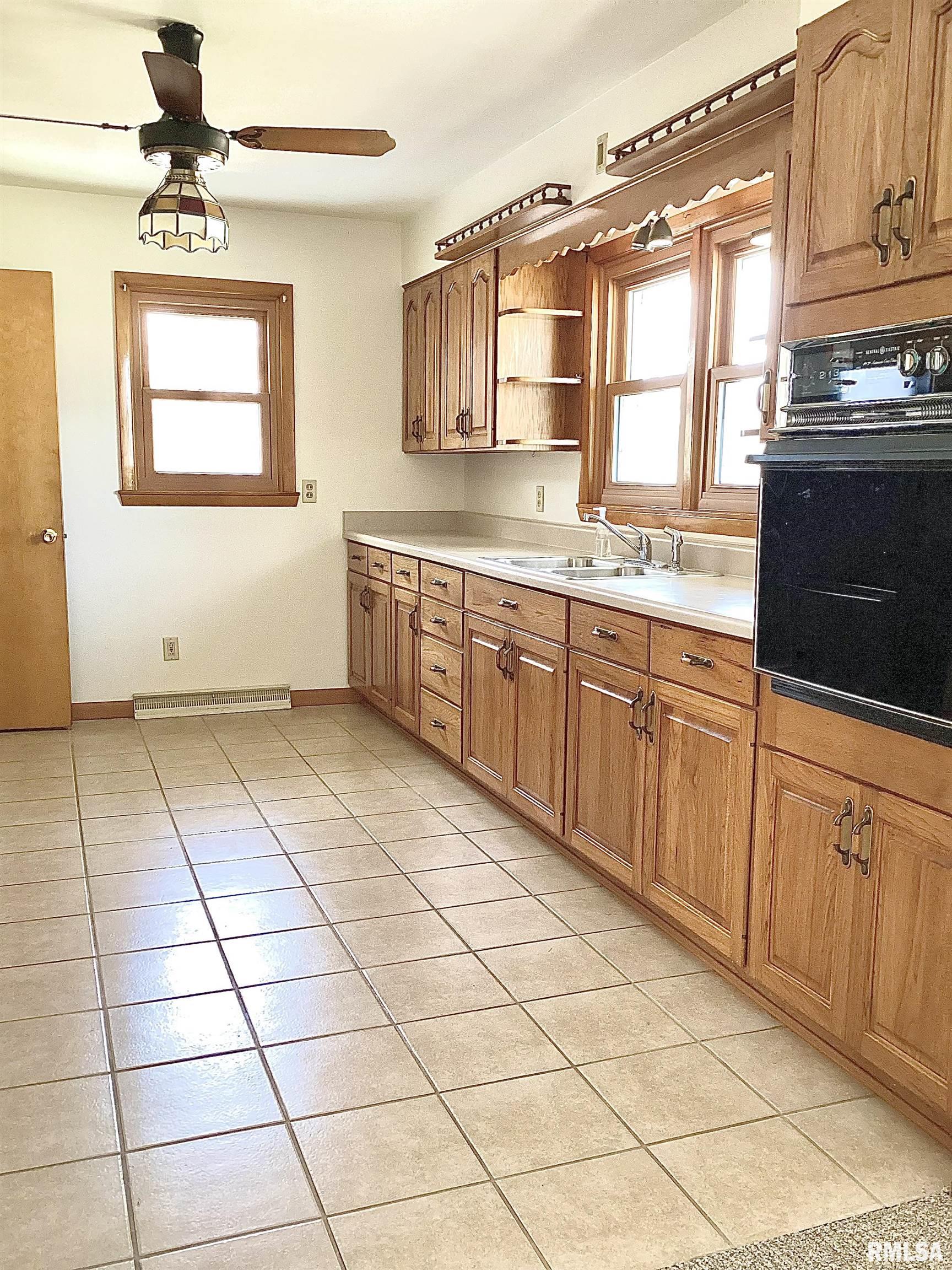 454 E Prospect Street, Farmington, Illinois image 20