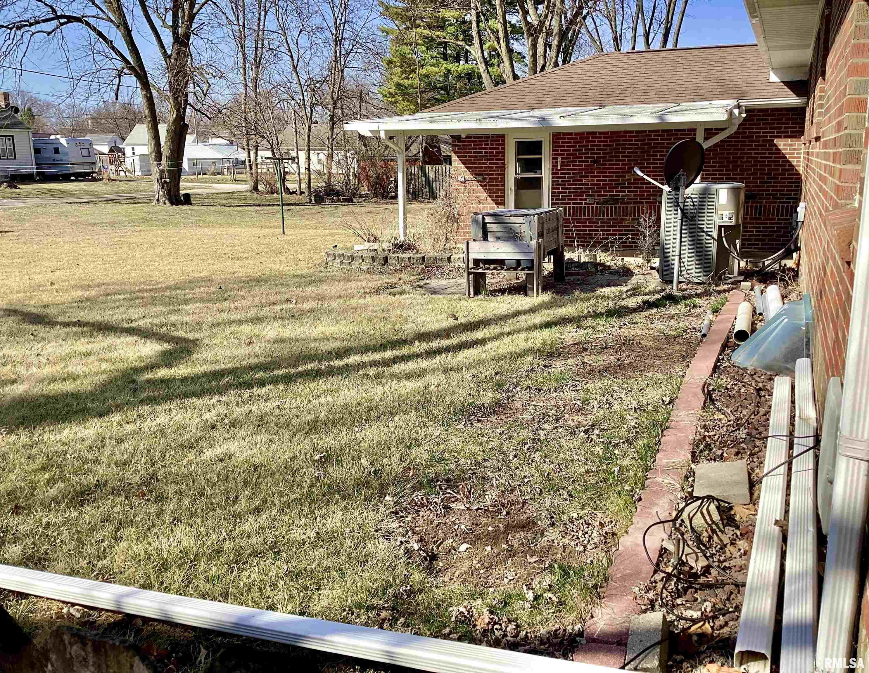 454 E Prospect Street, Farmington, Illinois image 13