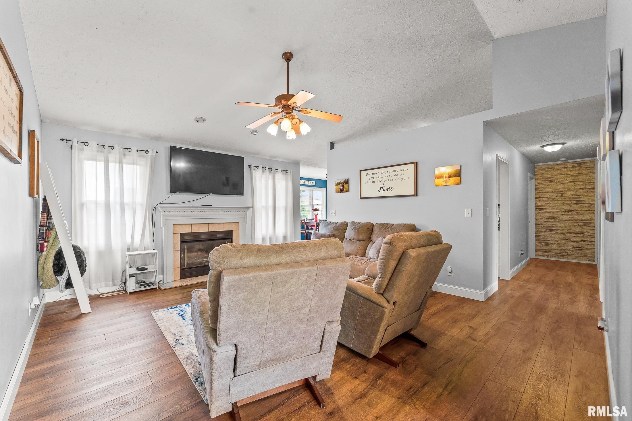 419 Brookside Glen Drive, Sherman, Illinois image 19