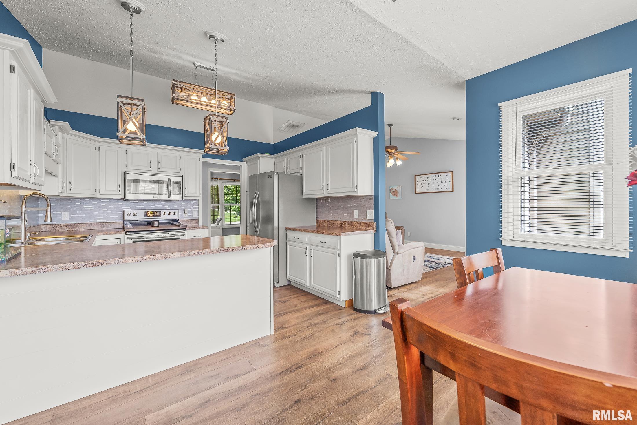 419 Brookside Glen Drive, Sherman, Illinois image 21