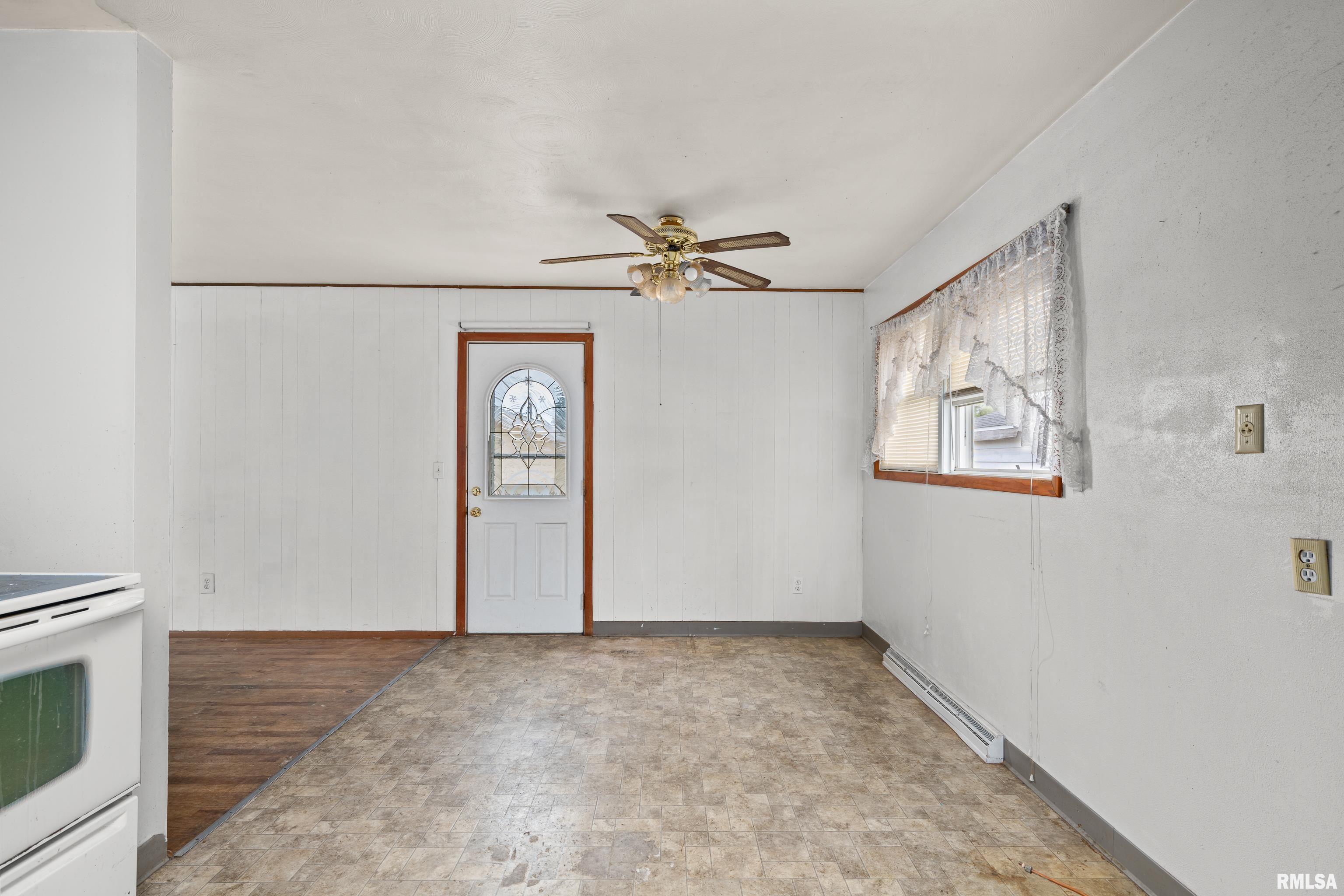 1206 10th Avenue North, Clinton, Iowa image 9