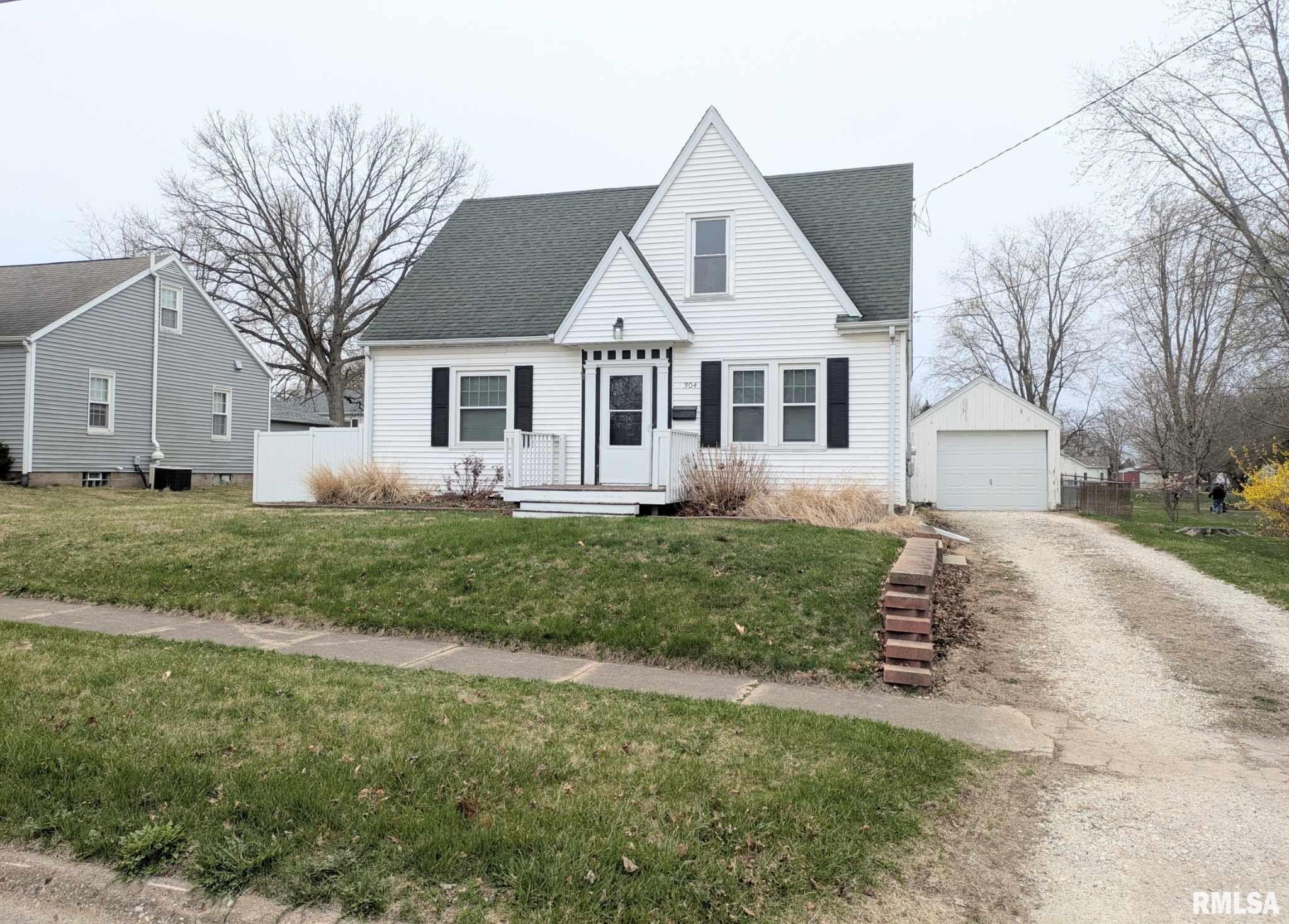 304 Redbud Drive, Washington, Illinois image 2