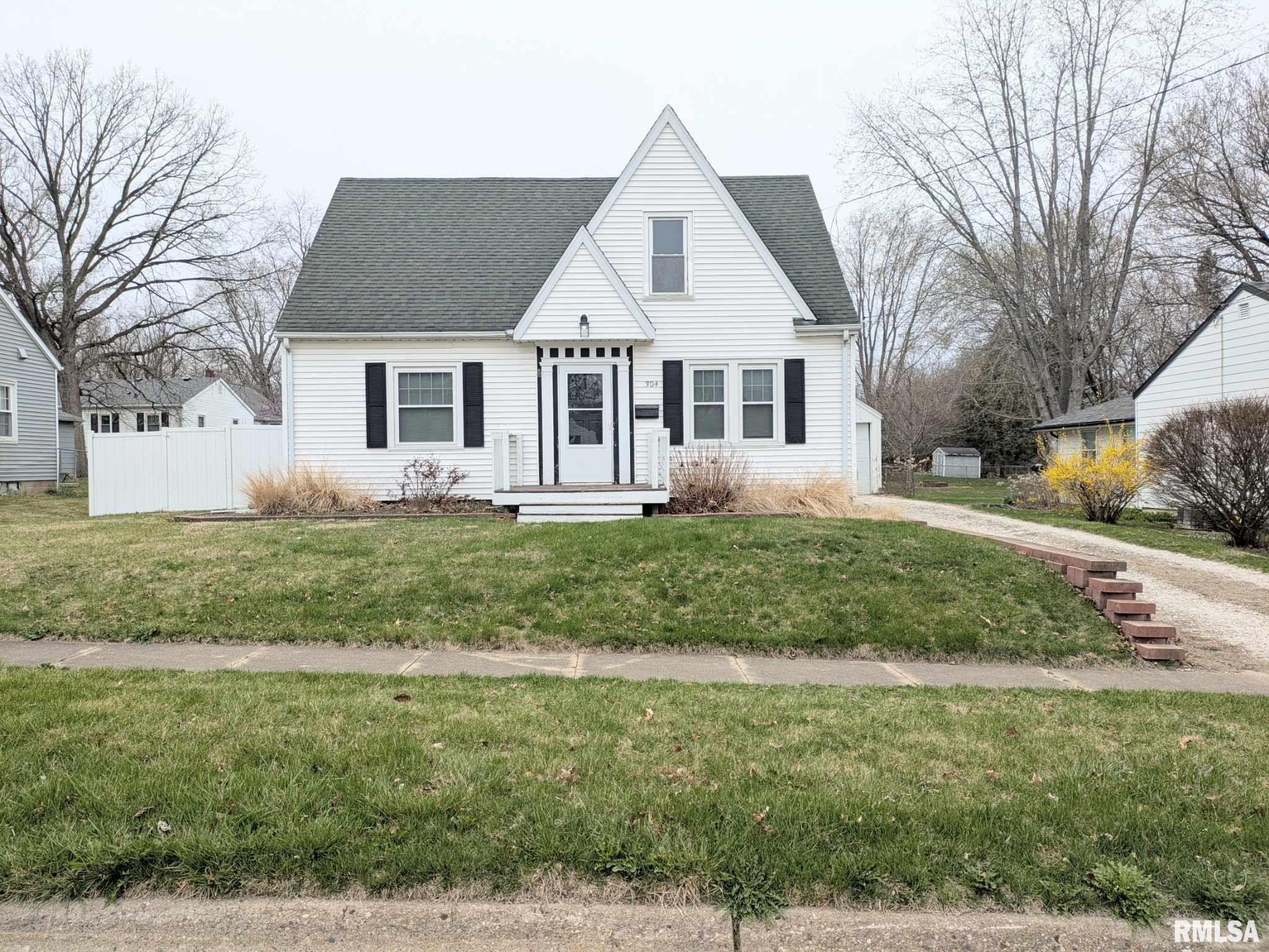 304 Redbud Drive, Washington, Illinois image 1