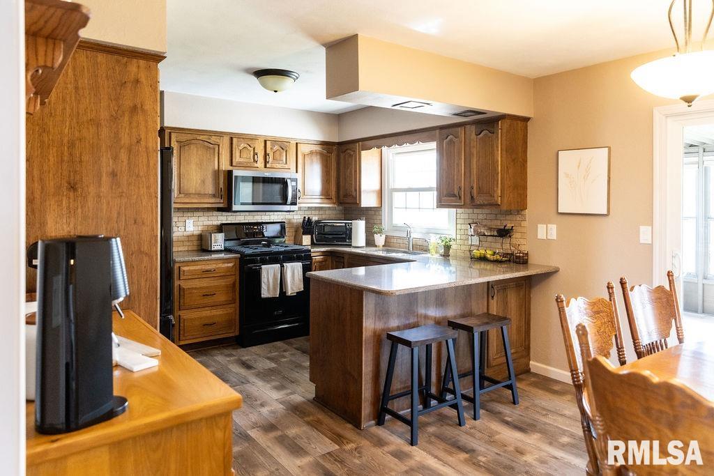 214 Pecan Street, Canton, Illinois image 25