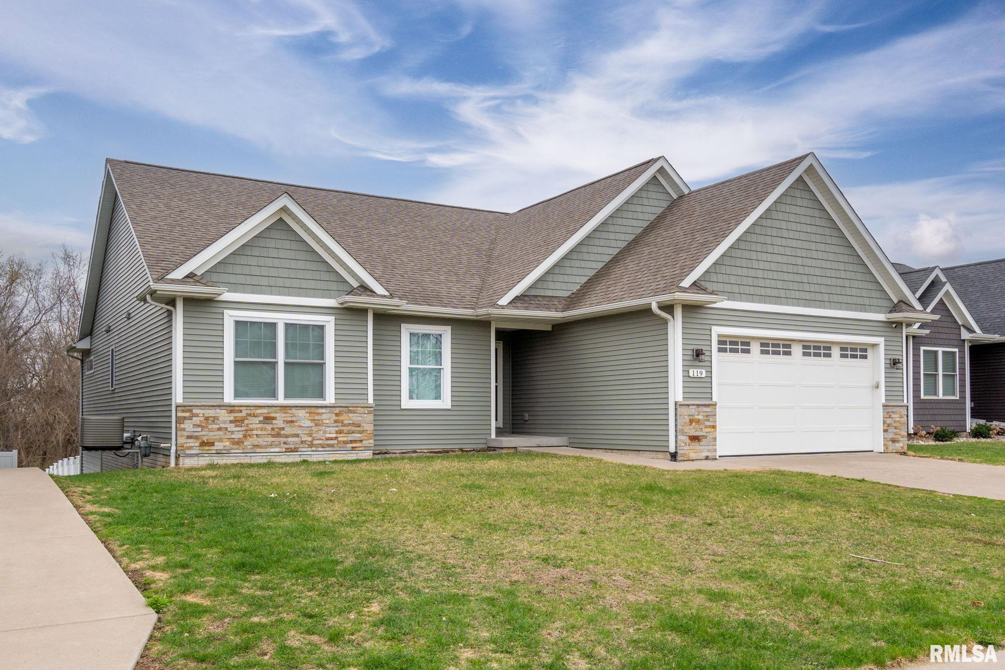 119 Prairie Meadow Drive, Blue Grass, Iowa image 2