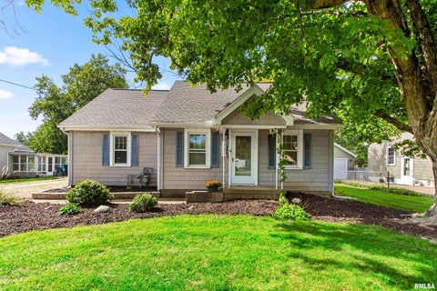 Homes For Sale - 208 Claremont Avenue<br/> Tazewell County, East Peoria, IL 61611