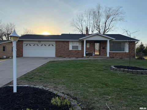 Homes For Sale - 45 Lincoln Road<br/> Fulton County, Canton, IL 61520