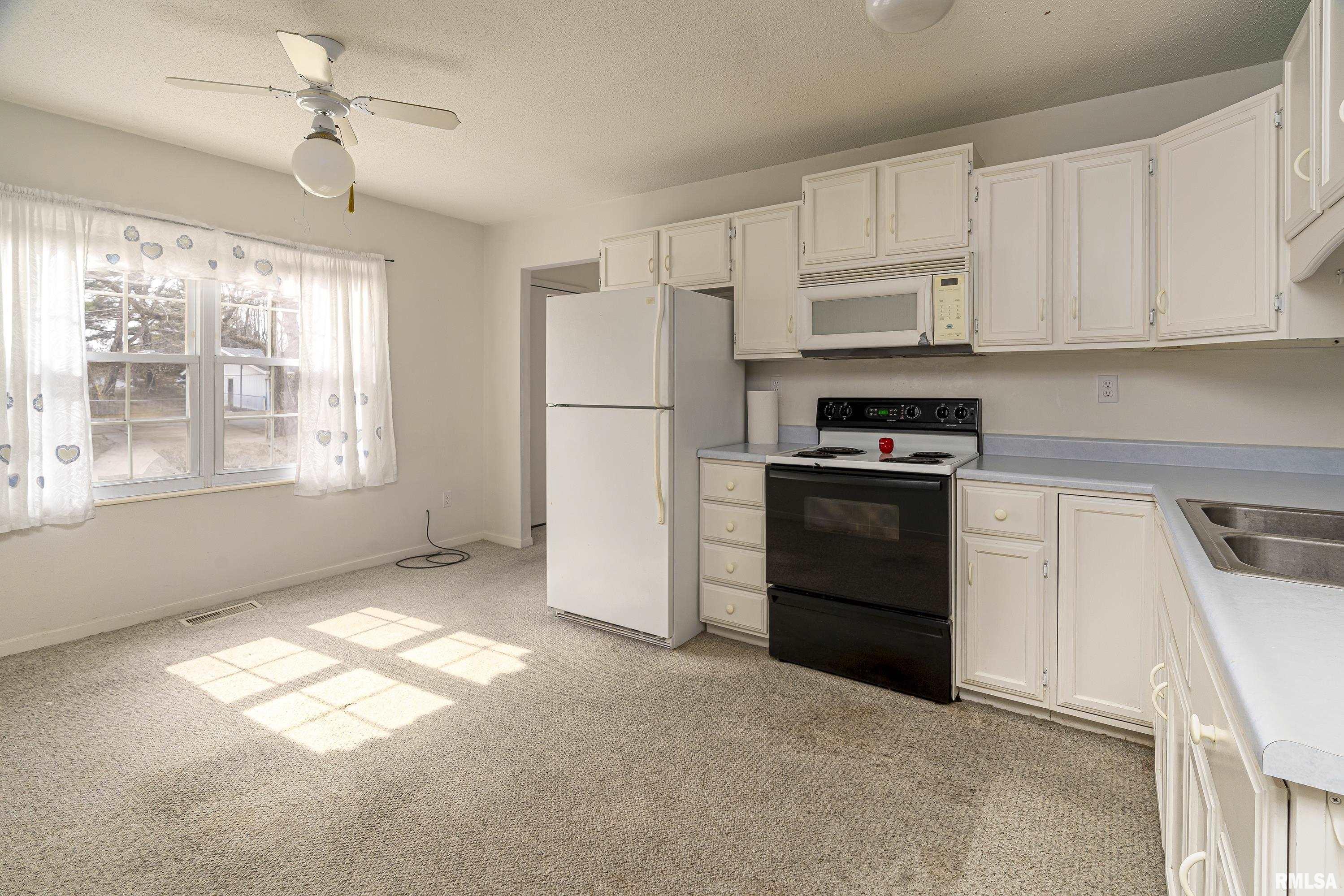 1806 W Sunset Drive, Carbondale, Illinois image 3