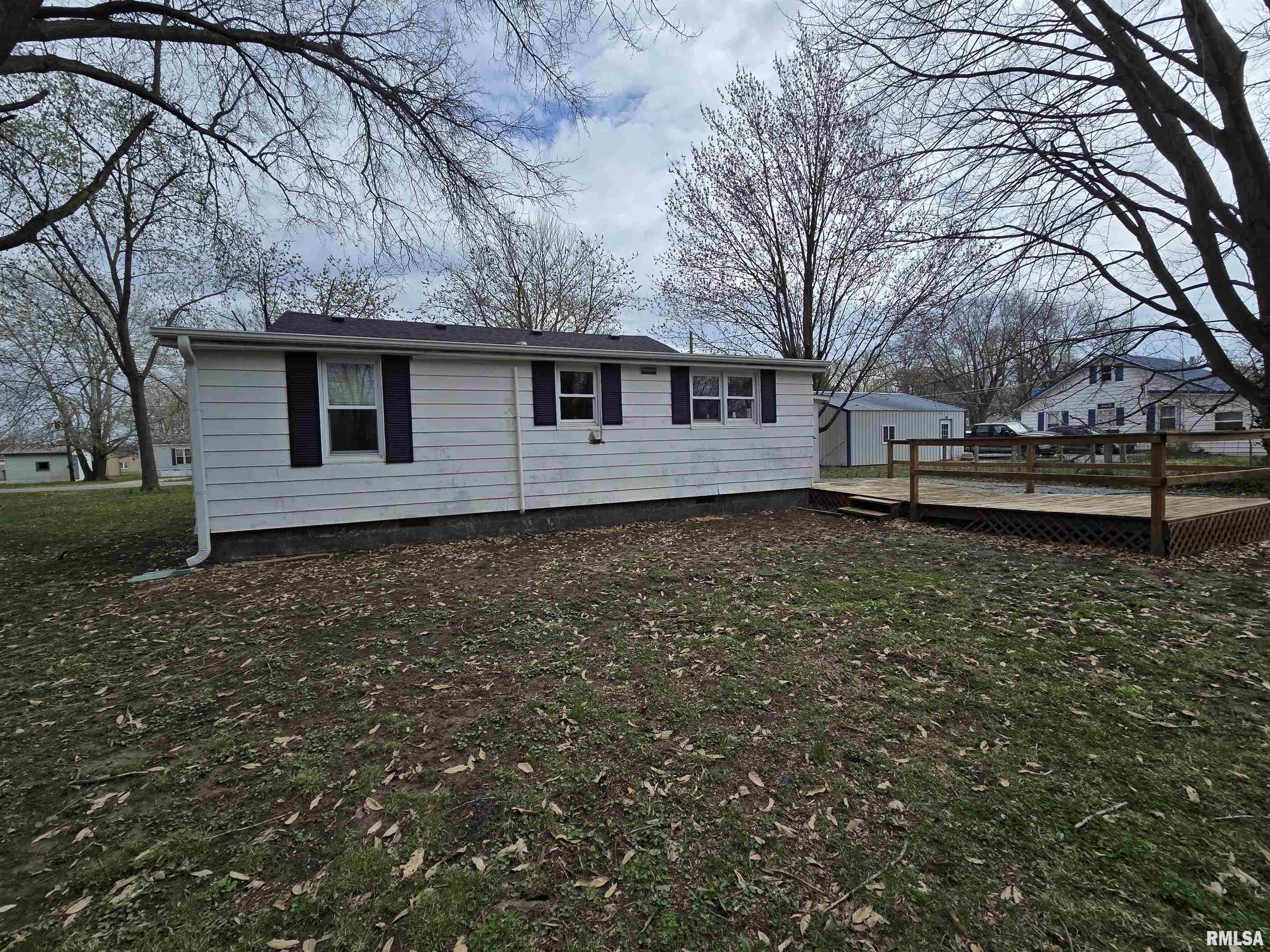 1121 SW 6th Street, Fairfield, Illinois image 4