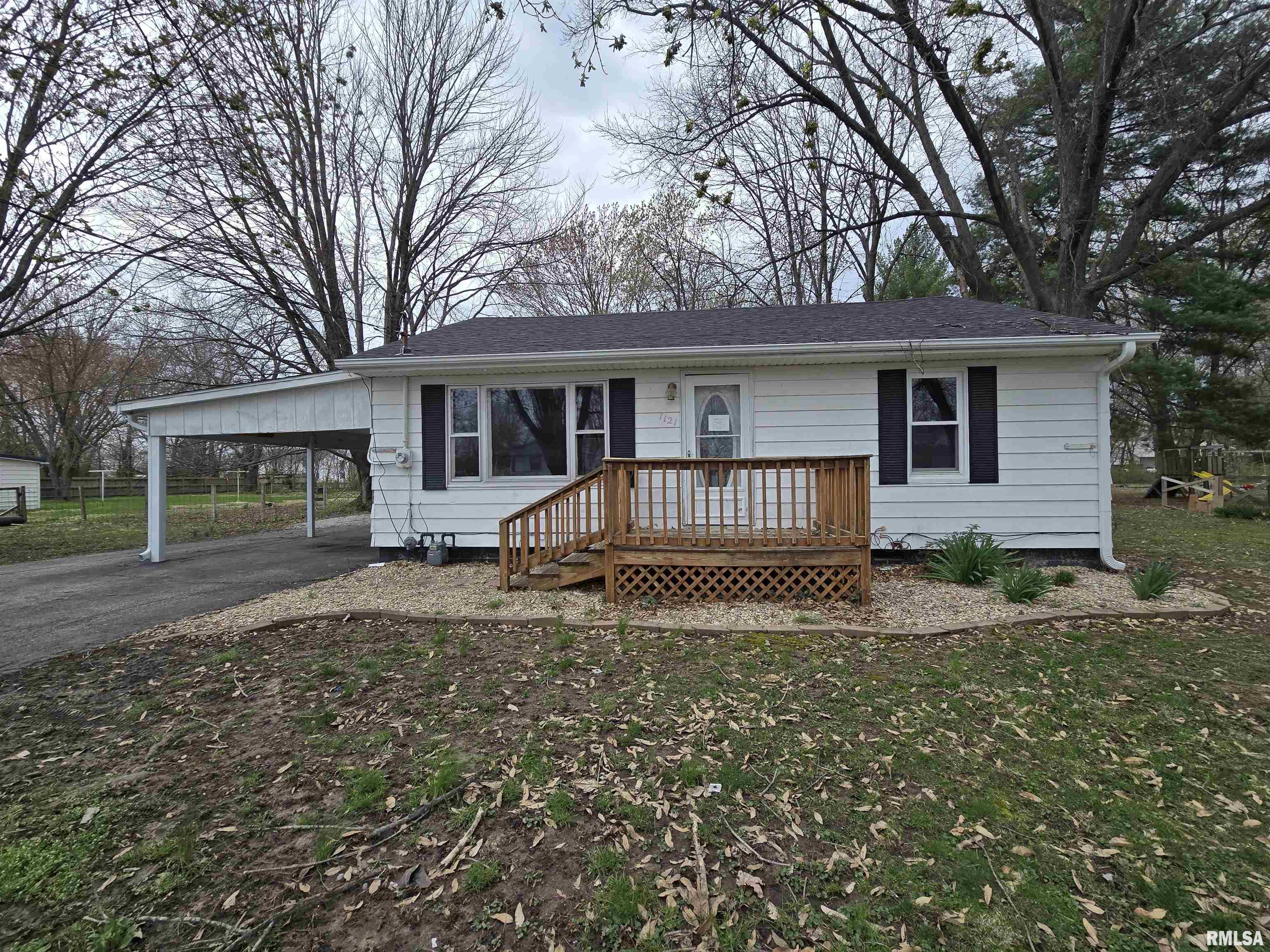 1121 SW 6th Street, Fairfield, Illinois image 1