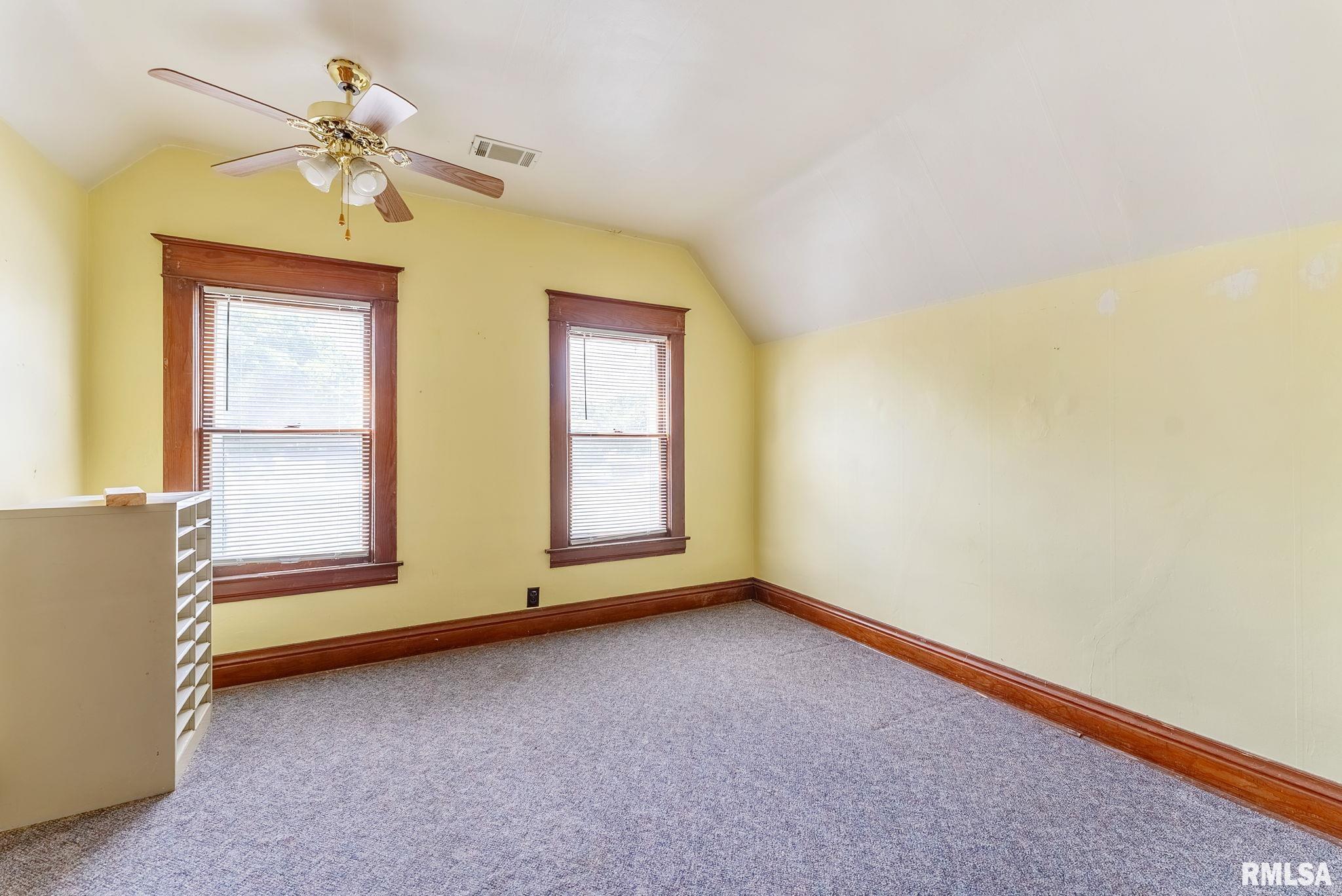 110 NW 3rd Avenue, Aledo, Illinois image 16