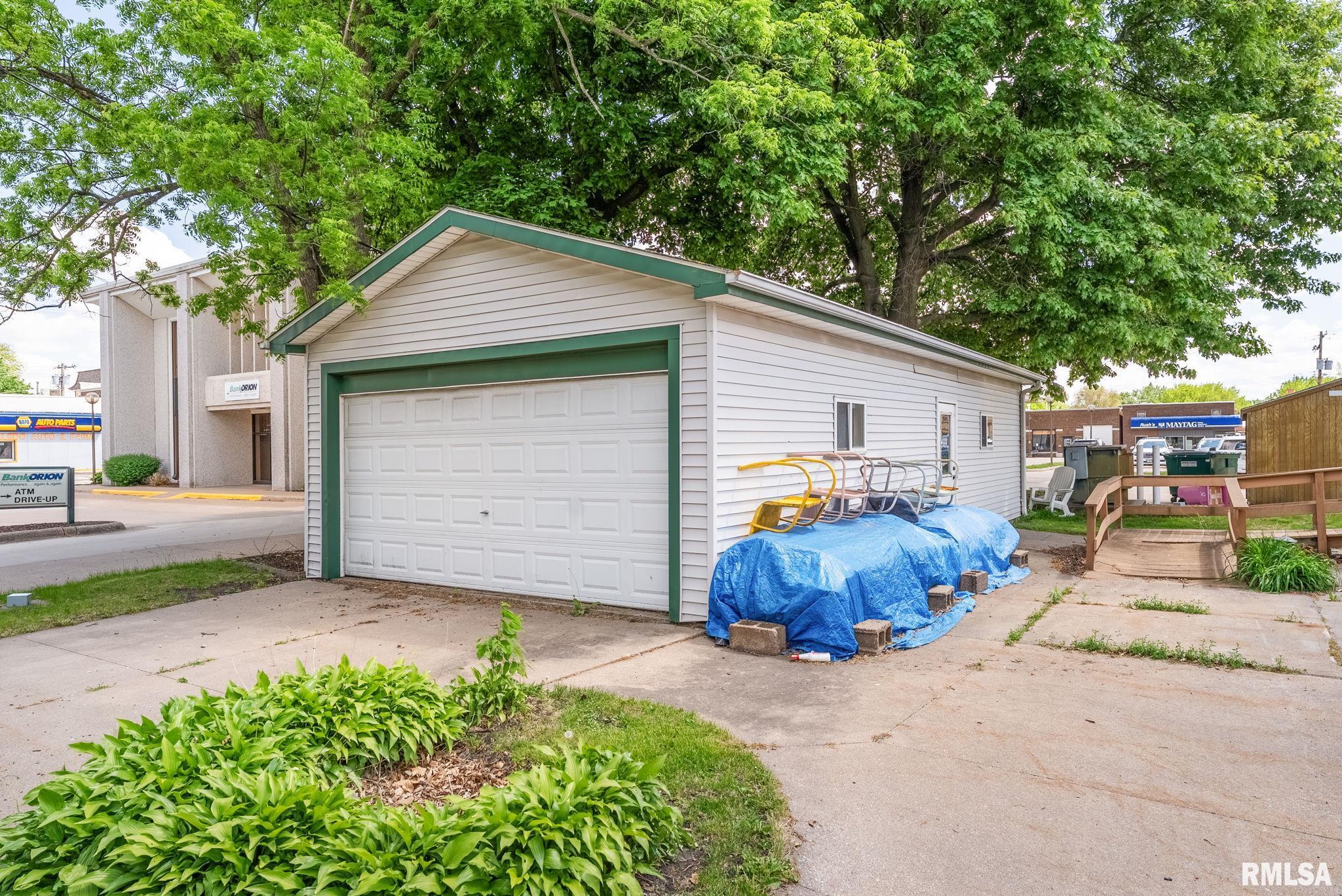 110 NW 3rd Avenue, Aledo, Illinois image 3