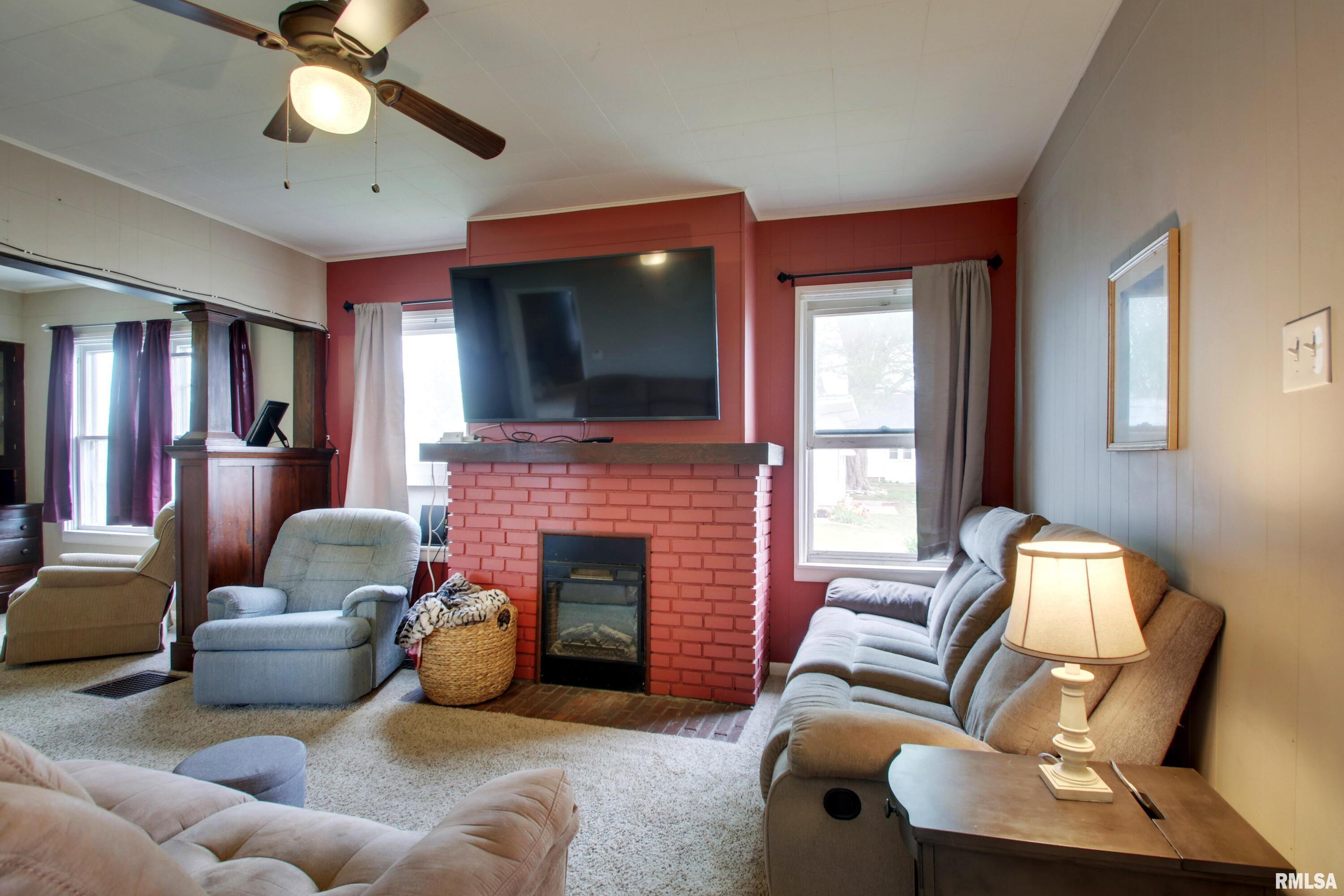 344 S State Road, Mendon, Illinois image 2