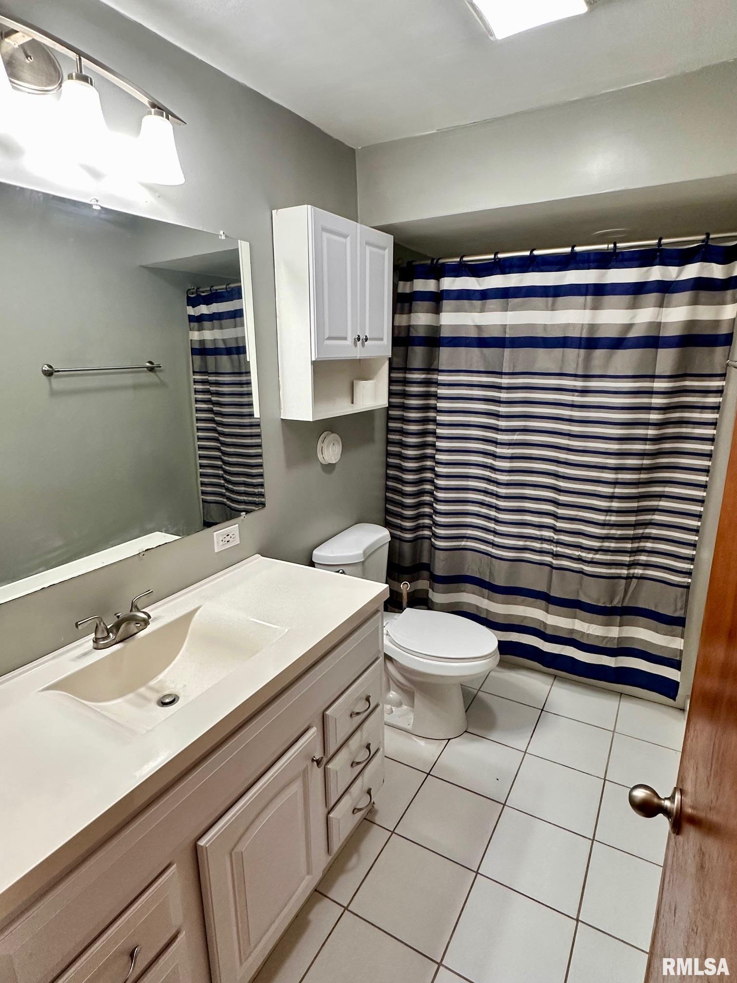 408 N Laurel Drive, Jacksonville, Illinois image 19