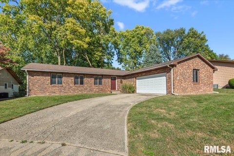 Homes For Sale - 2829 White Plains Court<br/> Springfield, IL 62704
