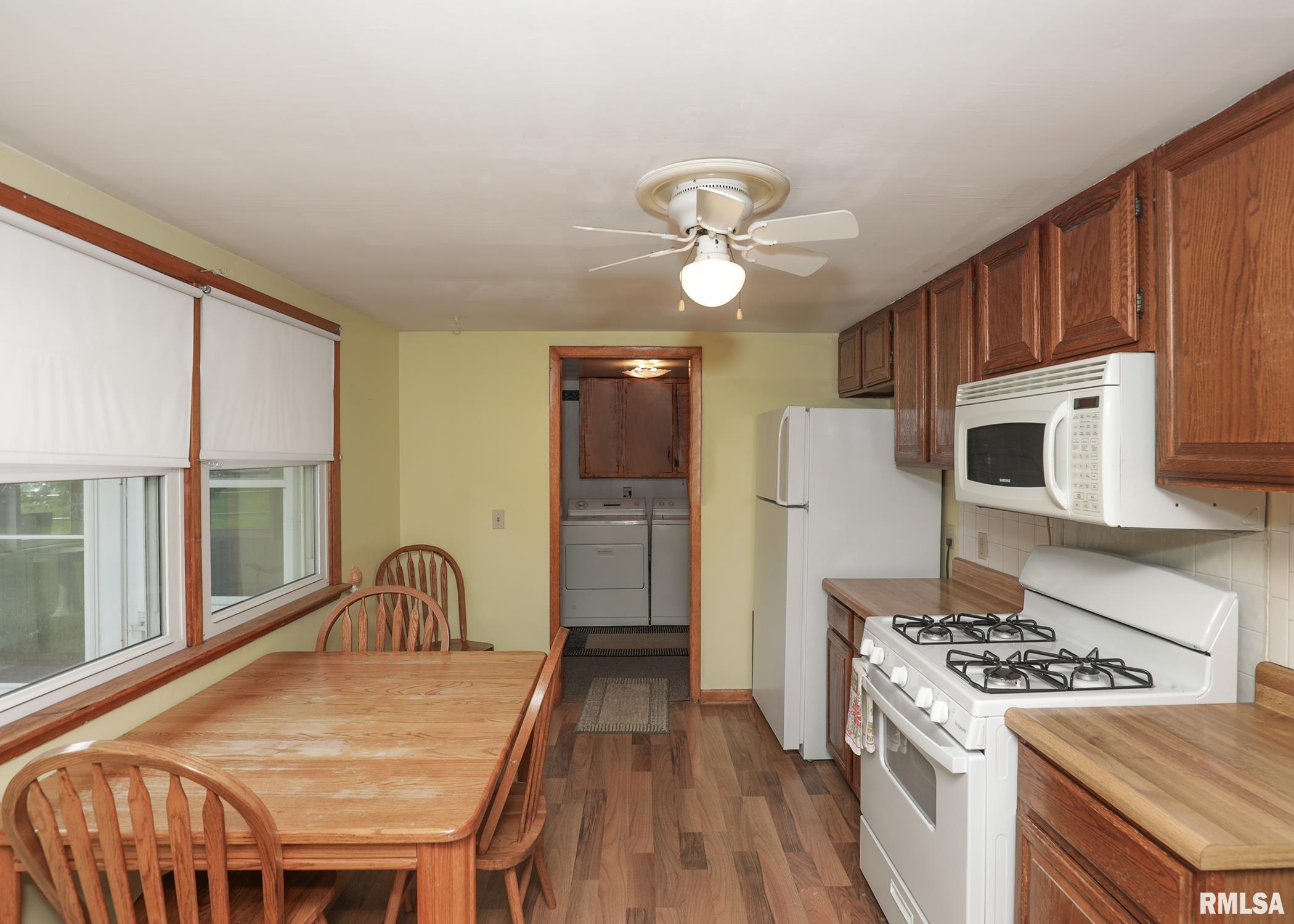 2218 9th Street, Silvis, Illinois image 11