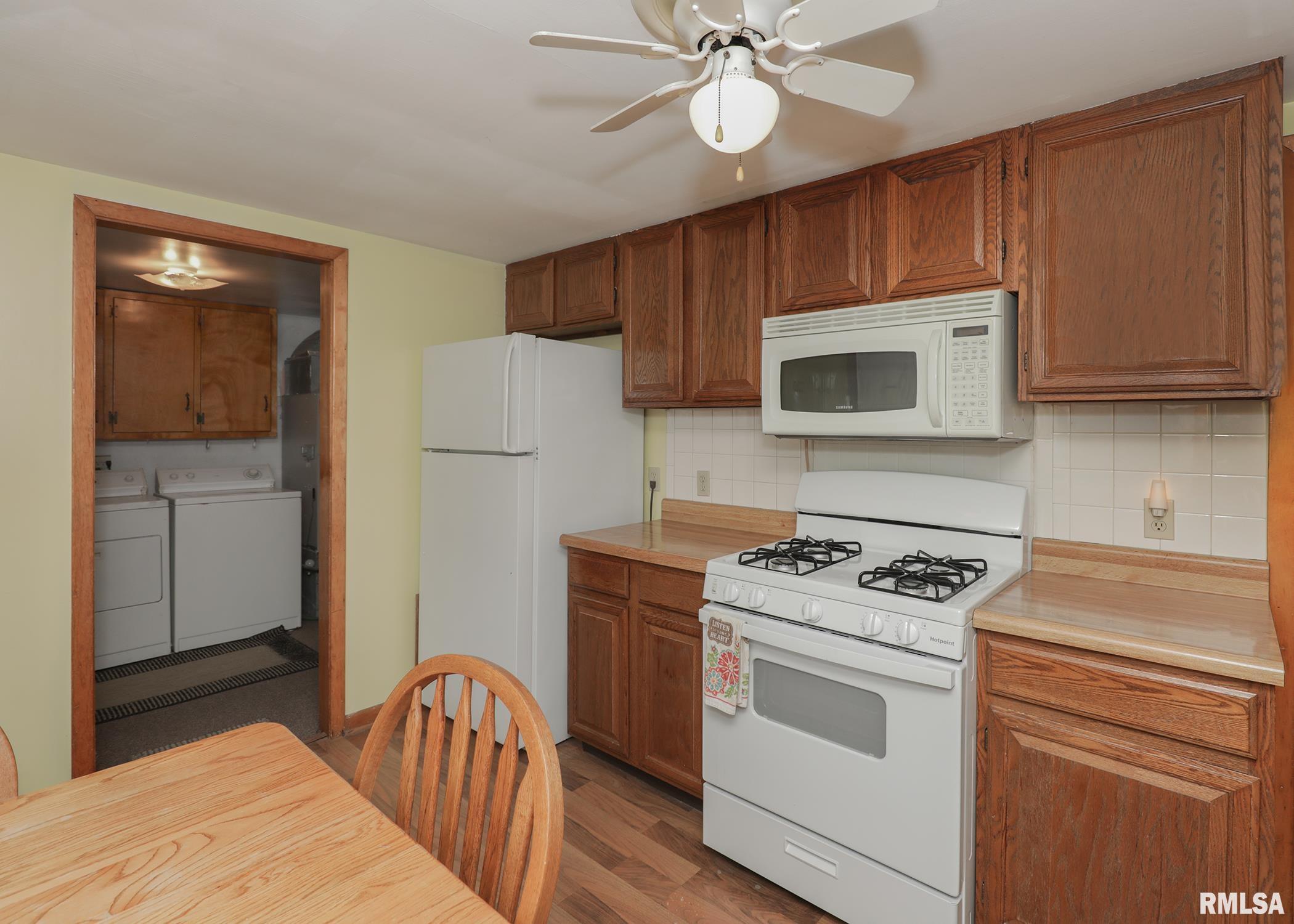 2218 9th Street, Silvis, Illinois image 13