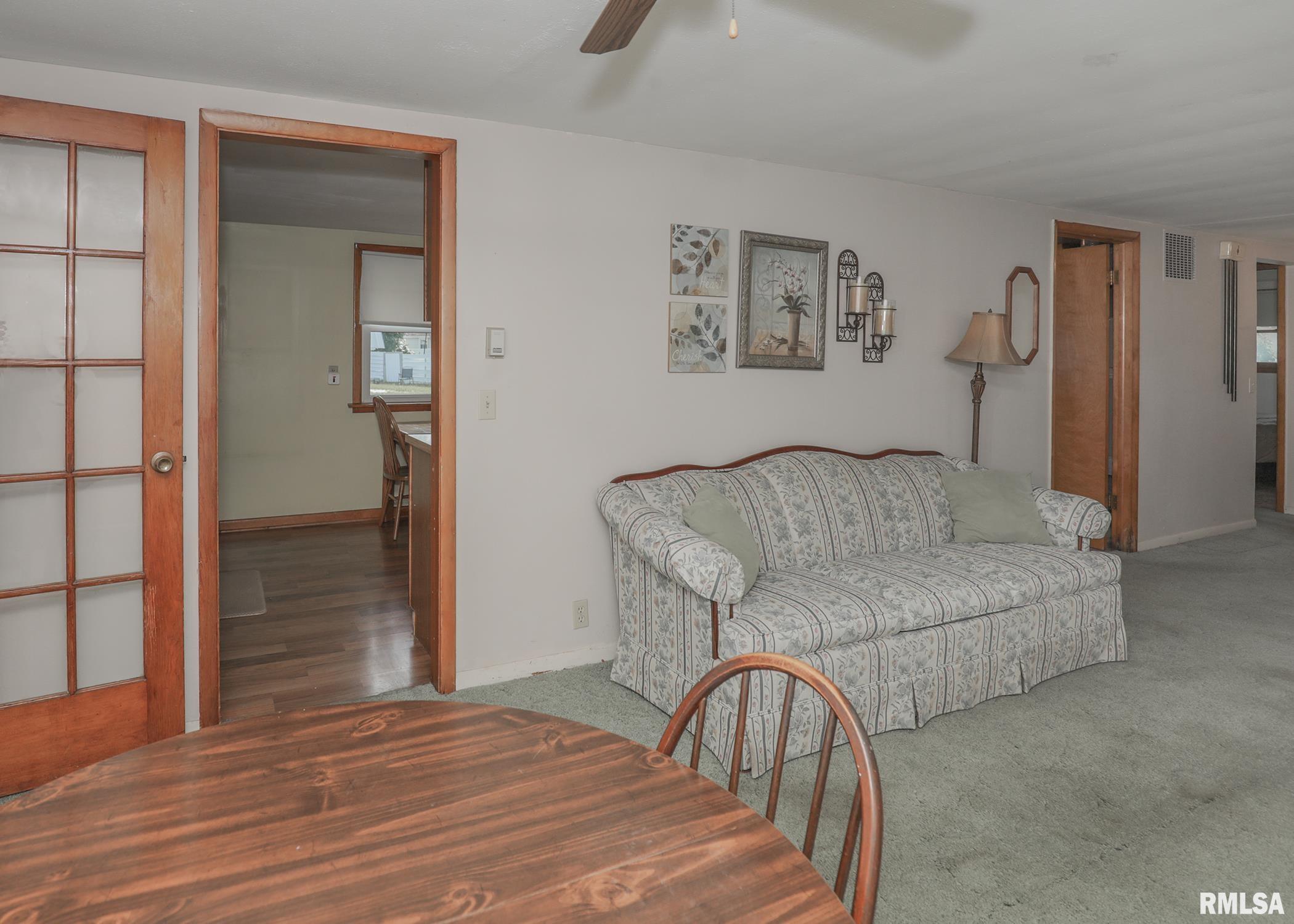 2218 9th Street, Silvis, Illinois image 16