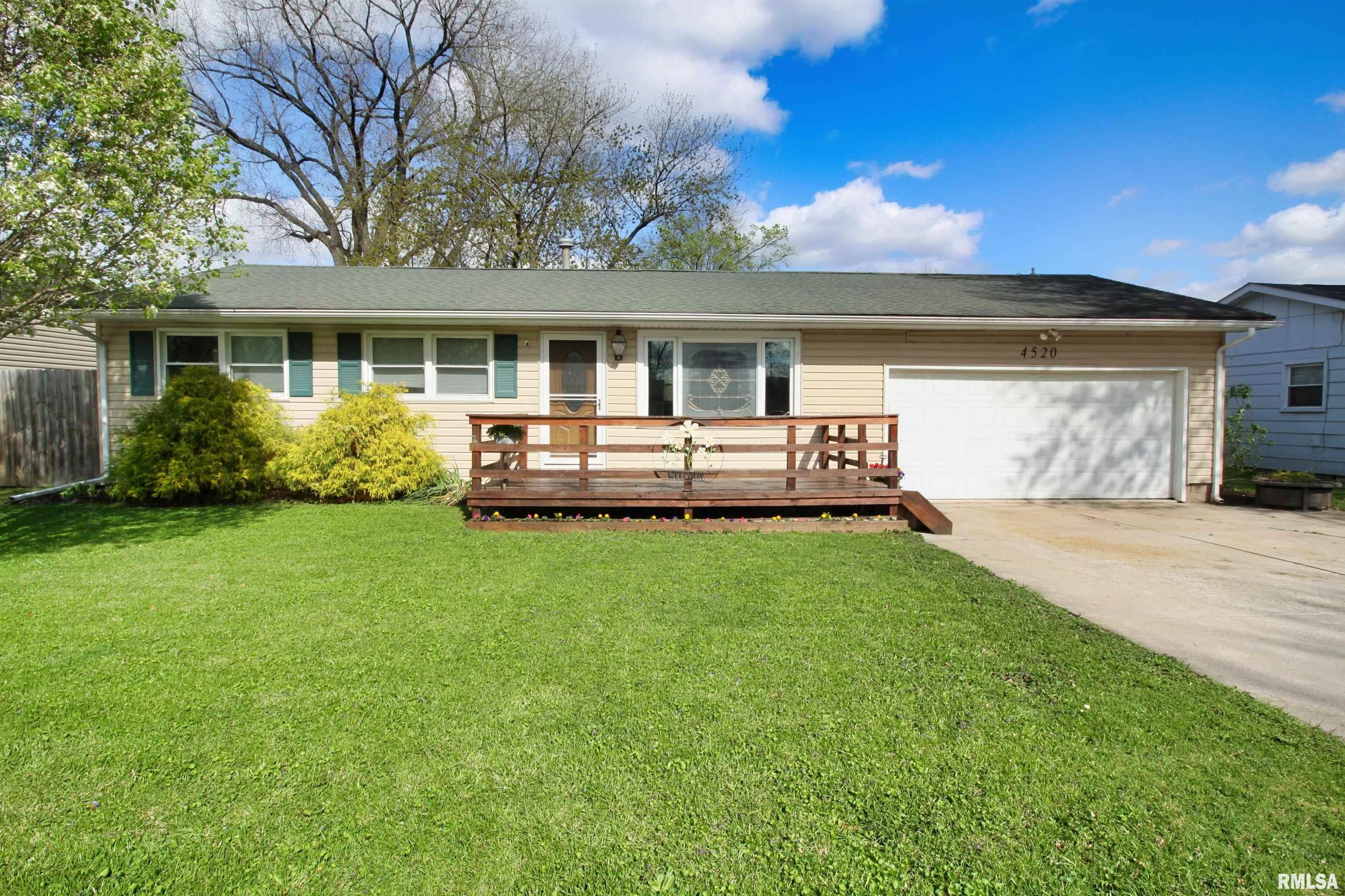 4520 11th Street A, Moline, Illinois image 1