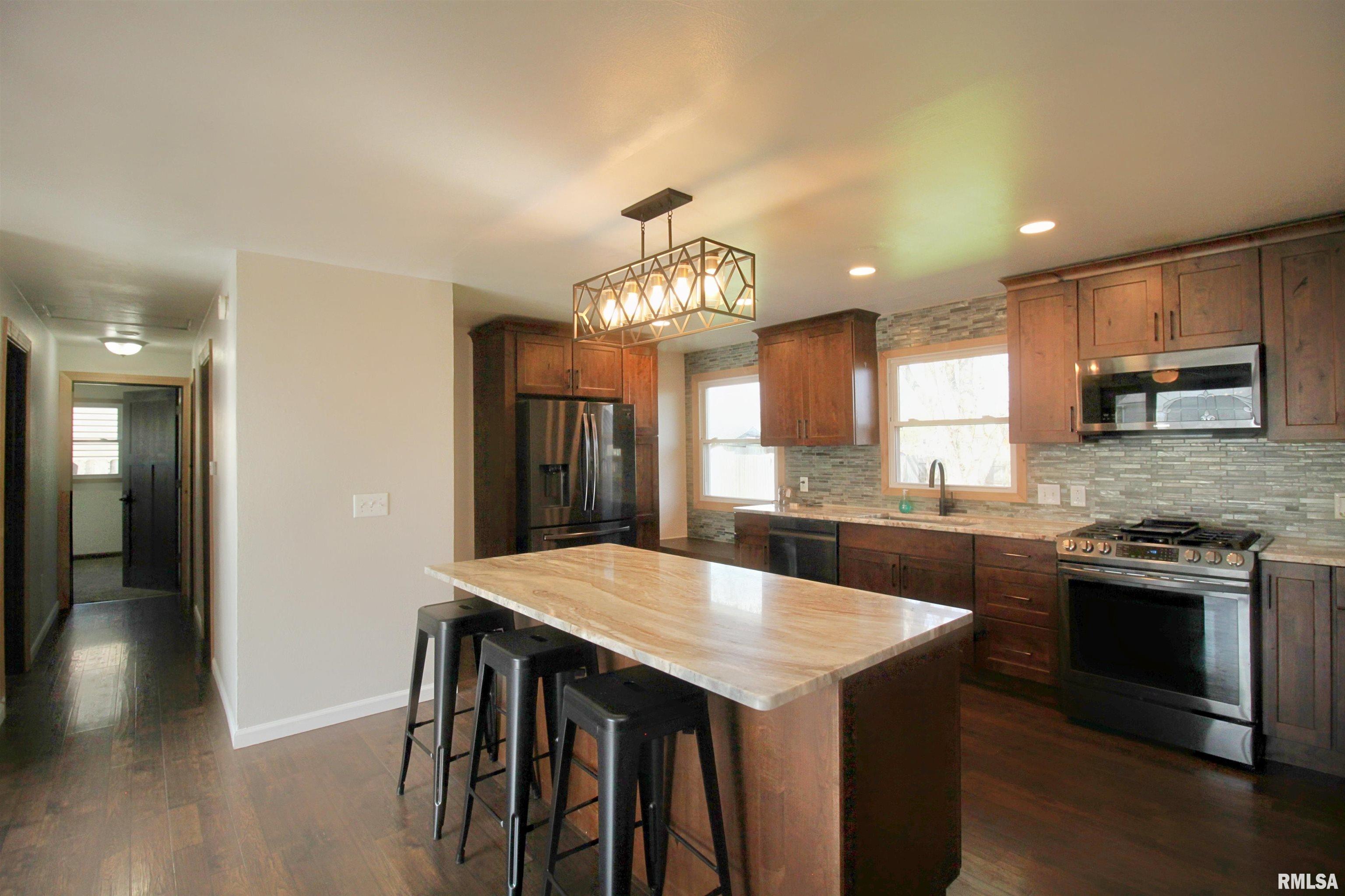 4520 11th Street A, Moline, Illinois image 9