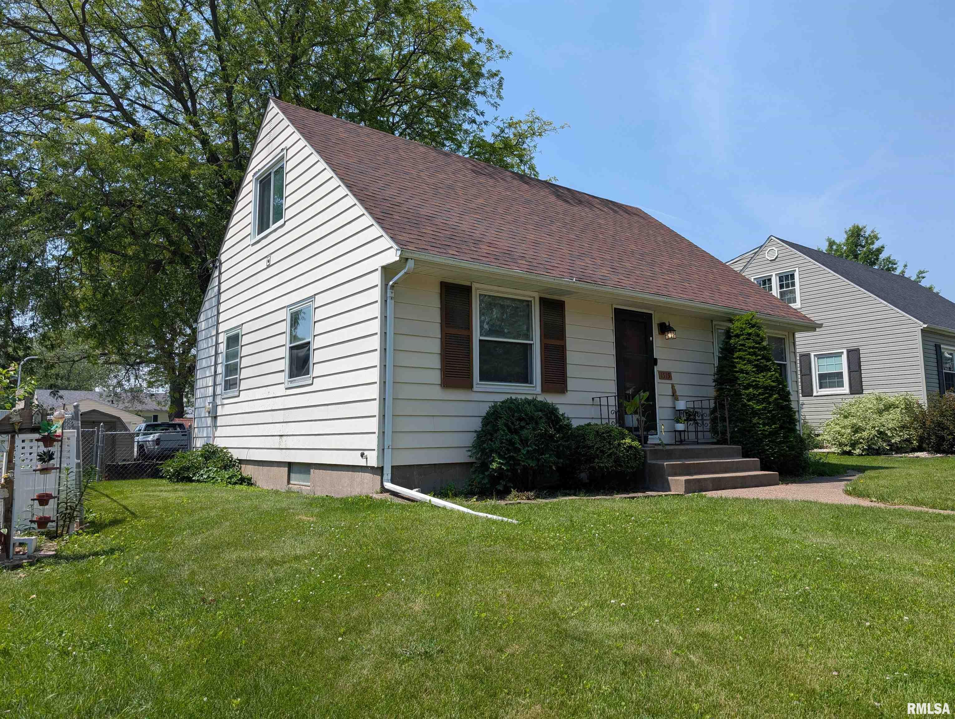 1519 W Columbia Avenue, Davenport, Iowa image 2
