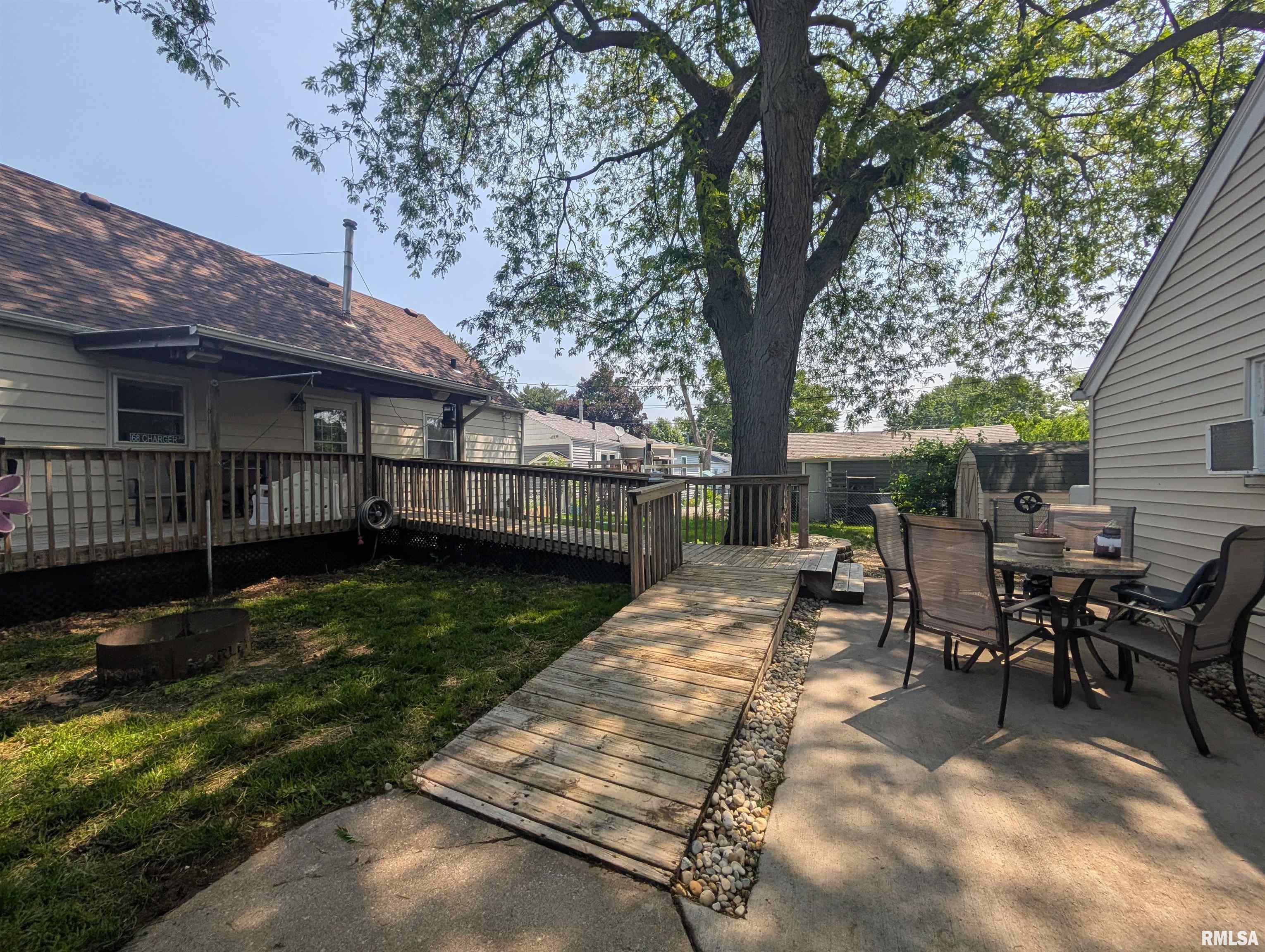 1519 W Columbia Avenue, Davenport, Iowa image 23