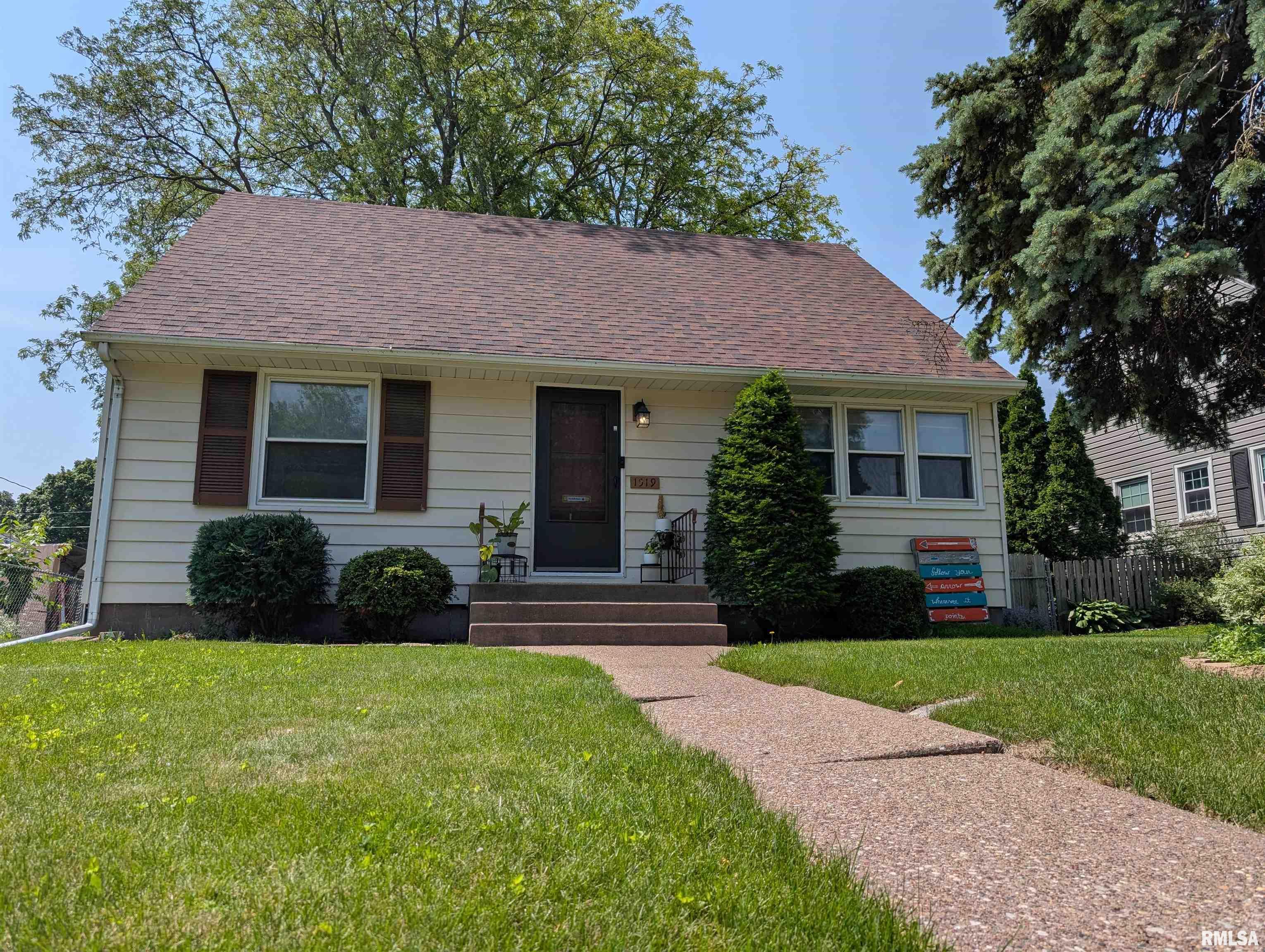 1519 W Columbia Avenue, Davenport, Iowa image 1