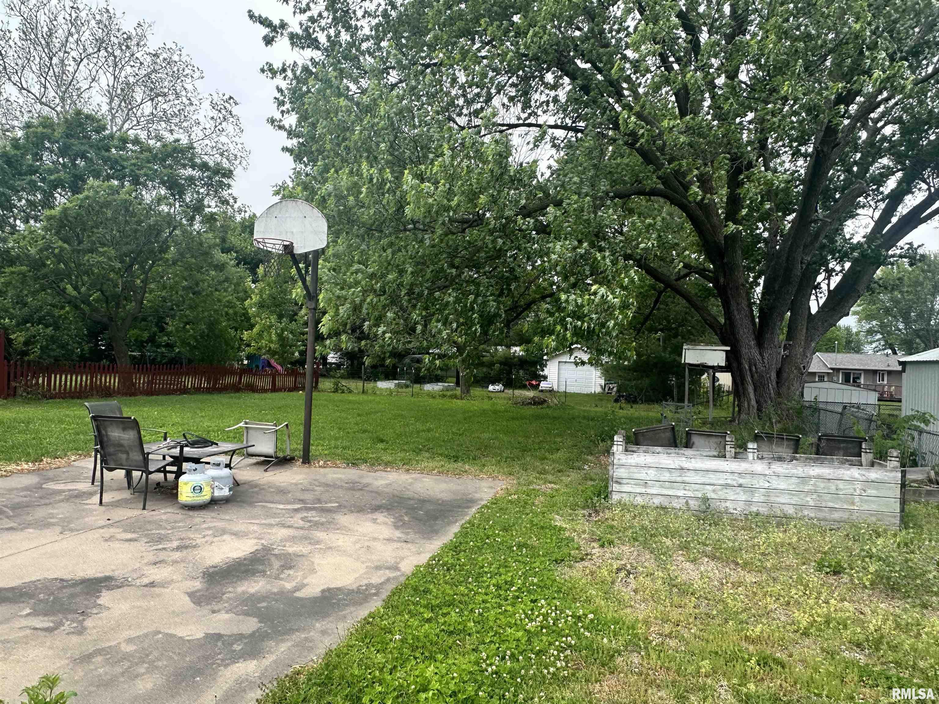 335 E South Street, Mendon, Illinois image 15
