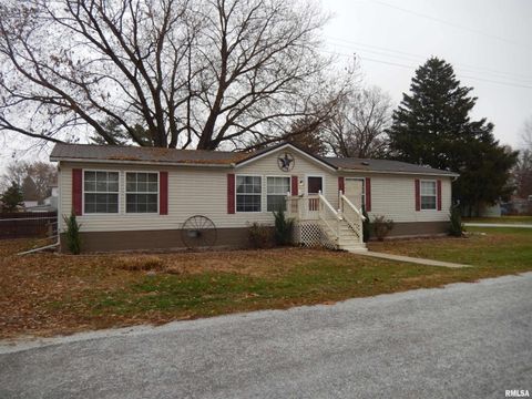 Homes For Sale - 201 N Pine Street<br/> Good Hope, IL 61438